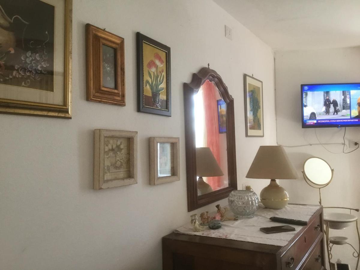 Appartement Casa Sotto Il Castello à Monti di Licciana Nardi Extérieur photo