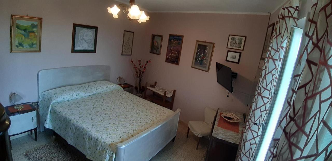 Appartement Casa Sotto Il Castello à Monti di Licciana Nardi Extérieur photo