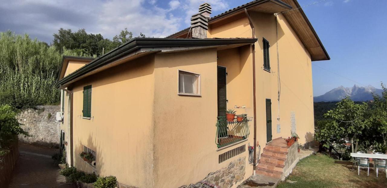 Appartement Casa Sotto Il Castello à Monti di Licciana Nardi Extérieur photo